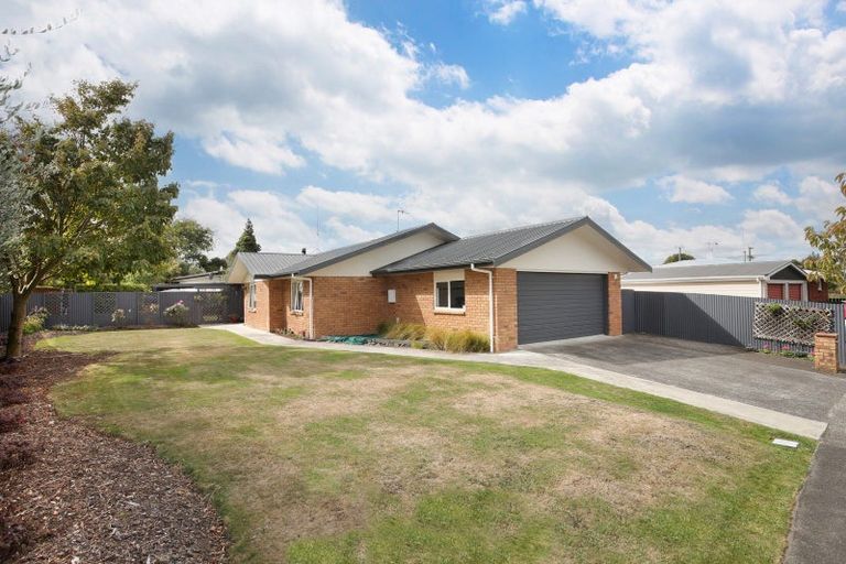 Photo of property in 3 Vista Drive, Feilding, 4702