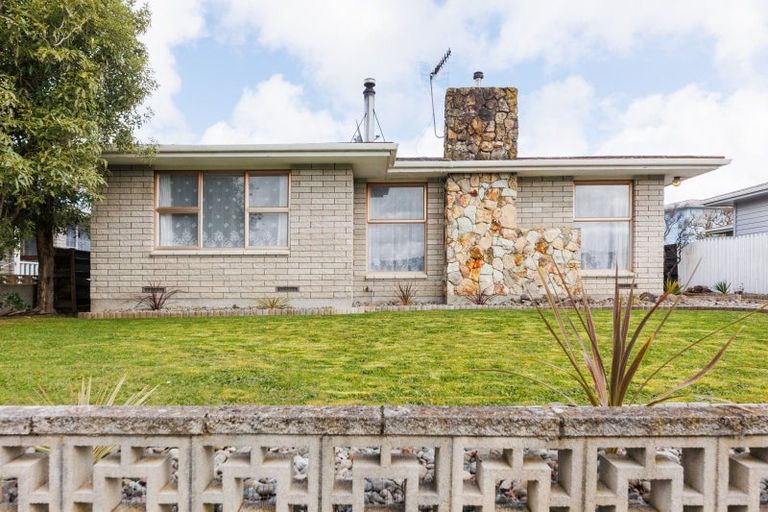 Photo of property in 18 Frimley Street, Awapuni, Palmerston North, 4412