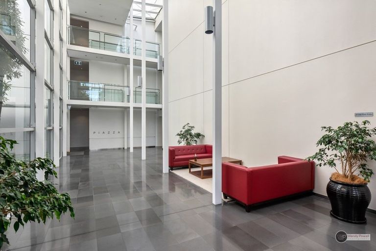 Photo of property in Sanctum Apartment, 10 Ebor Street, Te Aro, Wellington, 6011