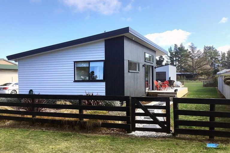 Photo of property in 37 Montrose Avenue, Culverden, 7392