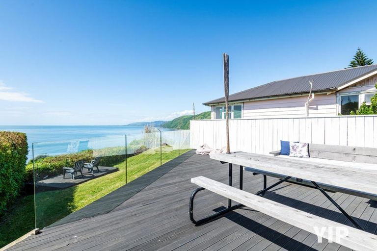 Photo of property in 30 Pukerua Beach Road, Pukerua Bay, 5026