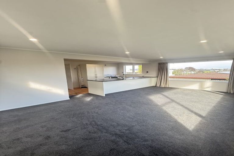 Photo of property in 5 Tiri Road, Manly, Whangaparaoa, 0930