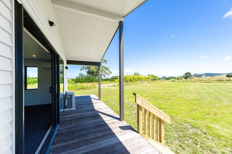 Photo of property in 20 Journeys End, Tapora, 0977