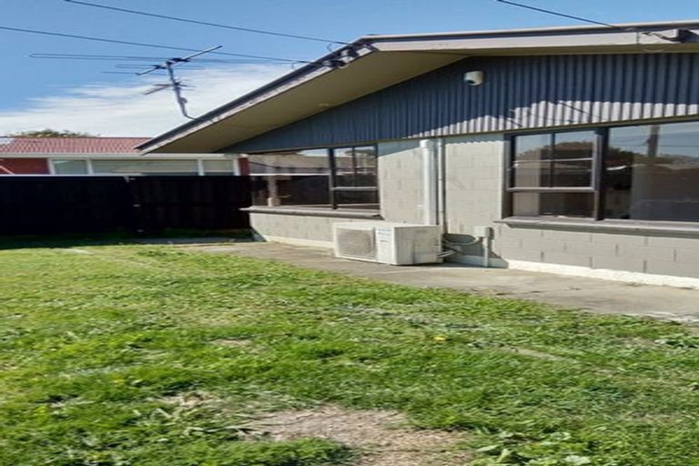 Photo of property in 75 Nottingham Street, Karori, Wellington, 6012