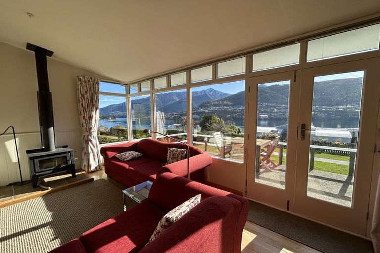Photo of property in 407 Peninsula Road, Kelvin Heights, Queenstown, 9300