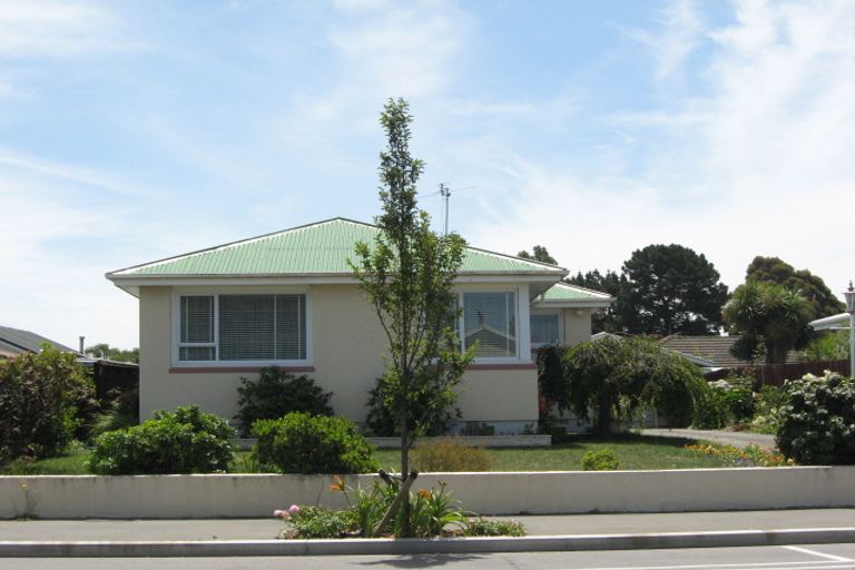 Photo of property in 191 Wainoni Road, Avondale, Christchurch, 8061