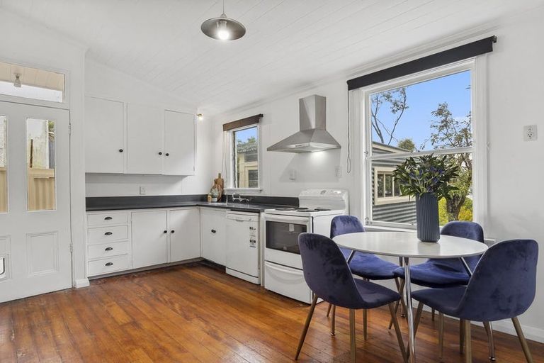 Photo of property in 23 Peel Street, Mornington, Dunedin, 9011