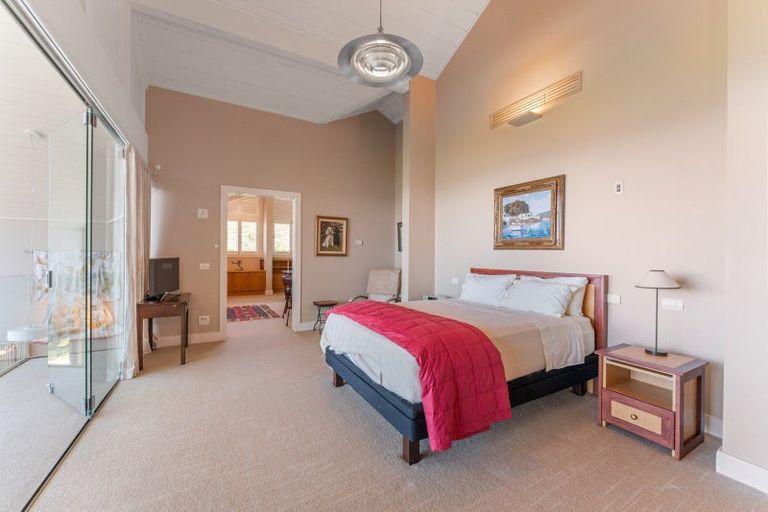 Photo of property in 49 Whakamoenga Point, Acacia Bay, Taupo, 3385