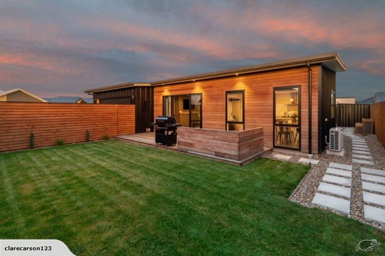 Photo of property in 14 Wandle Street, Marshland, Christchurch, 8083