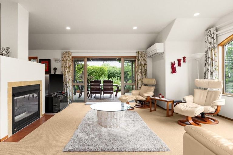 Photo of property in 1/225 Te Mata Road, Havelock North, 4130