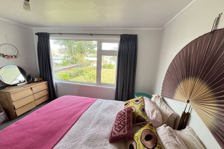 Photo of property in 42 Conclusion Street, Ascot Park, Porirua, 5024
