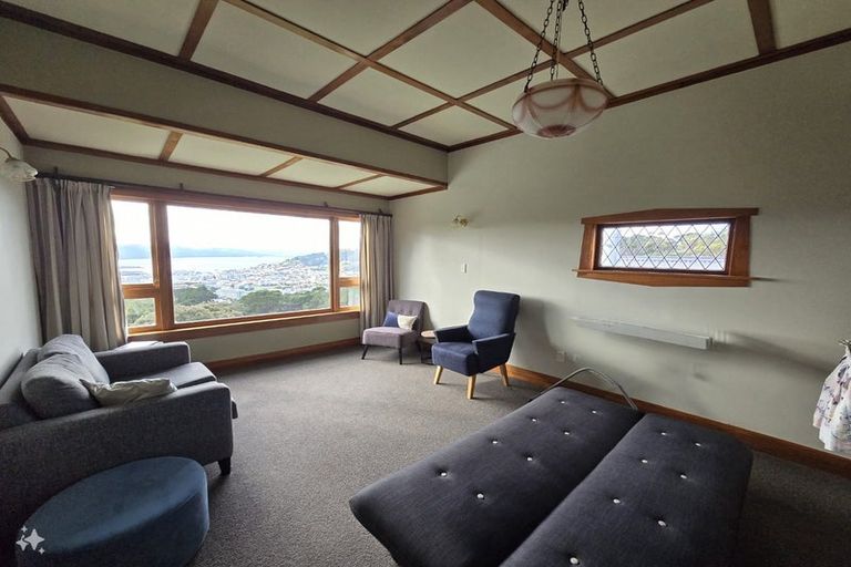 Photo of property in 18 Connaught Terrace, Brooklyn, Wellington, 6021