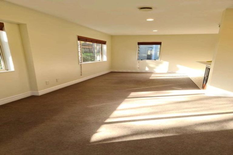 Photo of property in 35 Frenz Drive, Titirangi, Auckland, 0604