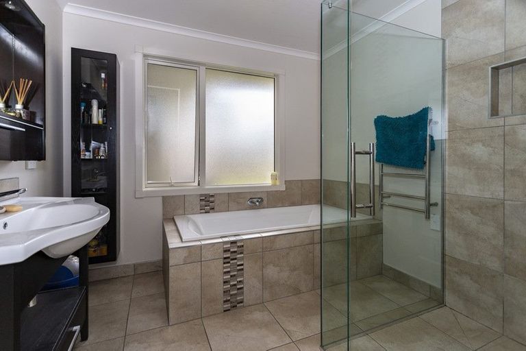 Photo of property in 28 Rooneys Road, Weston, Oamaru, 9491