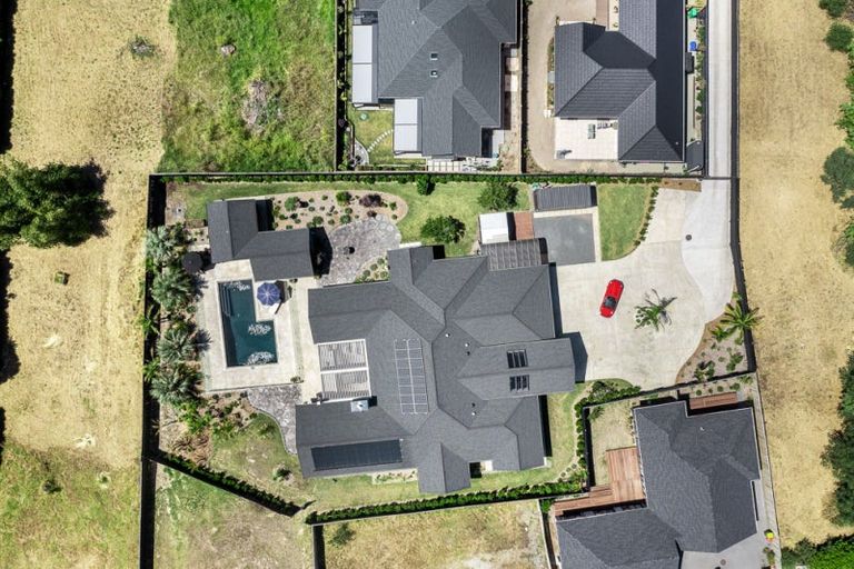 Photo of property in 8a Jelas Drive, Riverhead, 0820