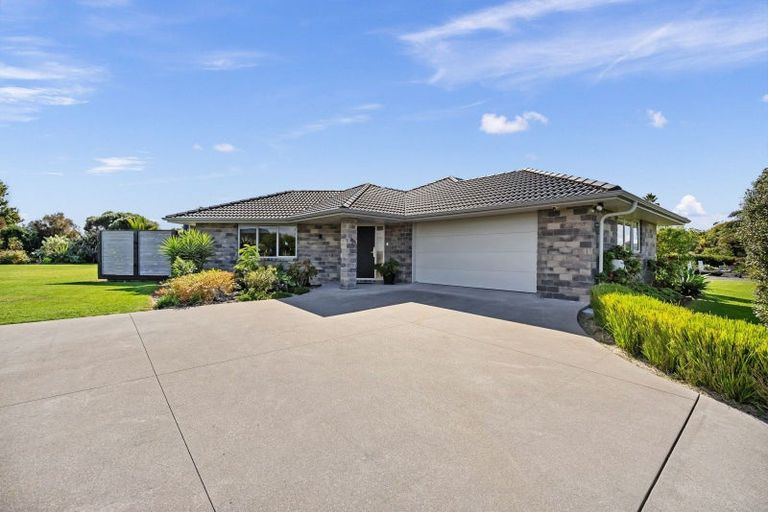 Photo of property in 6 Summerfield Way, Parahaki, Whangarei, 0112