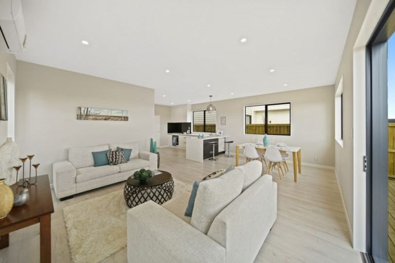 Photo of property in 28 Lusitano Drive, Karaka, Papakura, 2113