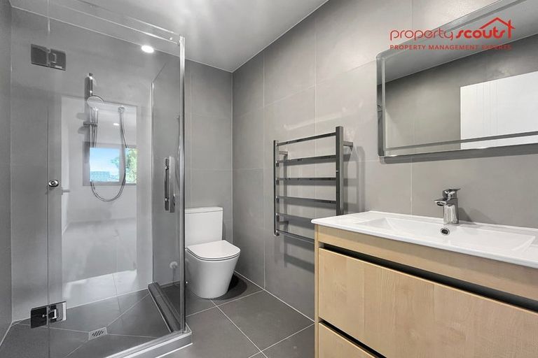 Photo of property in 3c Farwood Drive, Henderson, Auckland, 0612