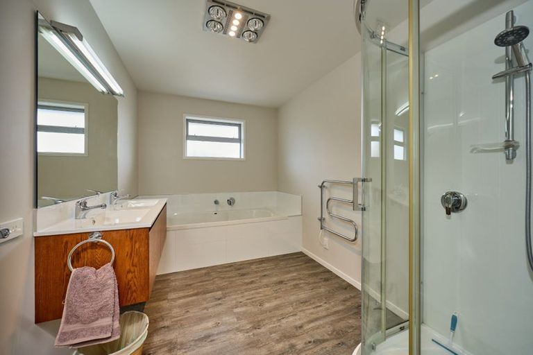 Photo of property in 2 Pukeko Place, Kaikoura, 7300