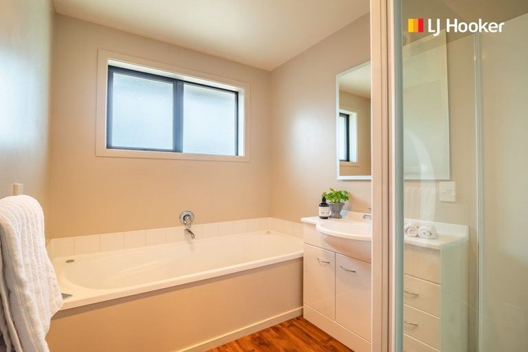 Photo of property in 40 Sunninghurst Drive, Fairfield, Dunedin, 9018