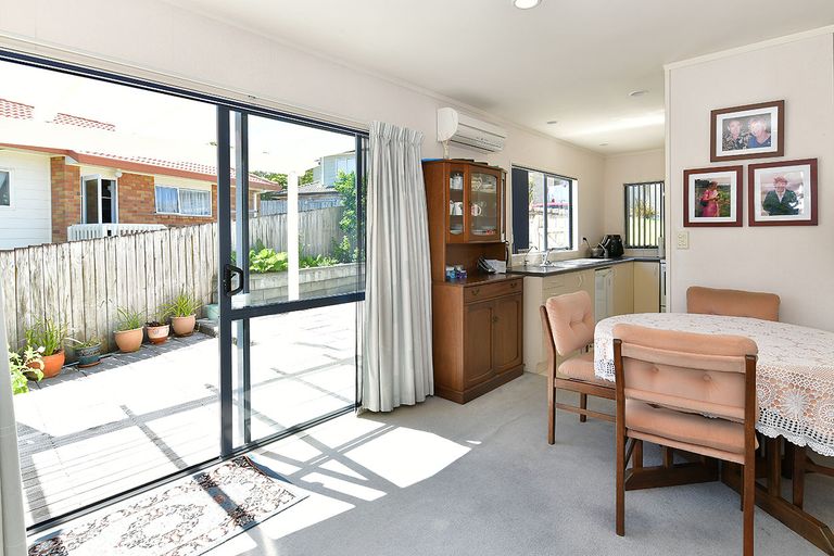 Photo of property in 62 Donald Street, Stanmore Bay, Whangaparaoa, 0932
