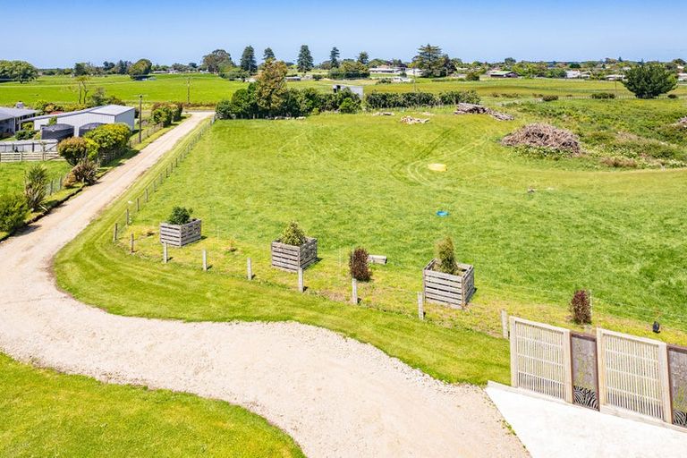 Photo of property in 23 Waitangi Road, Waverley, 4592