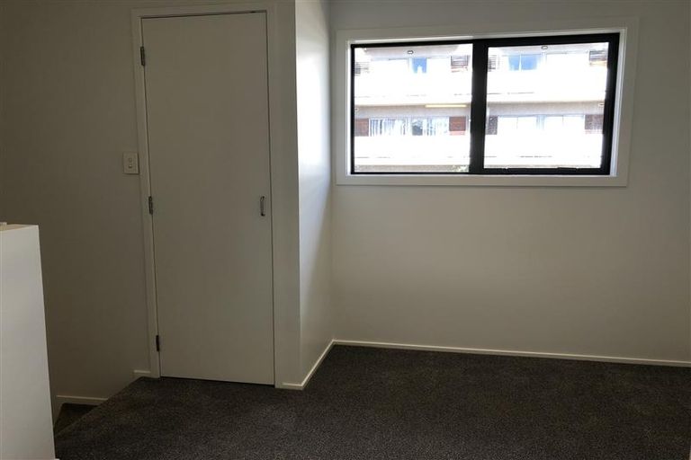 Photo of property in 3a/30 Westward Ho, Glen Eden, Auckland, 0602