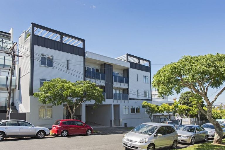 Photo of property in 1d/2 Dickens Street, Grey Lynn, Auckland, 1021