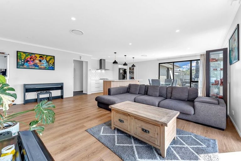 Photo of property in 8 Otto Lane, Pokeno, 2402