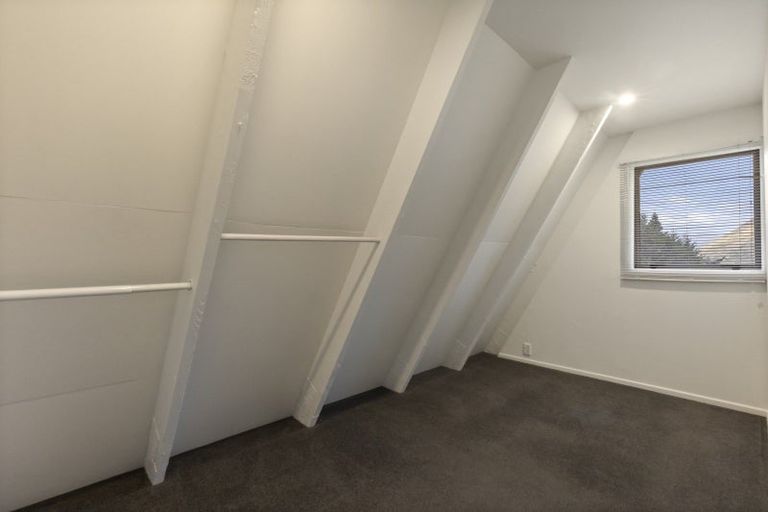 Photo of property in 26 Williams Street, Sunshine Bay, Queenstown, 9300