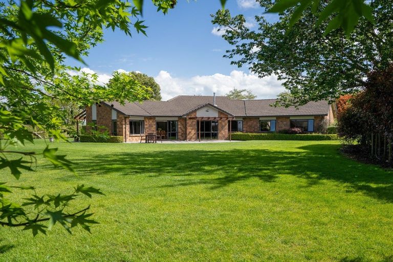 Photo of property in 2/218 Thornton Road, Cambridge, 3434