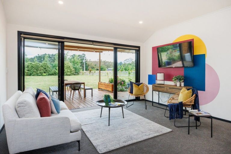 Photo of property in 2 Ashgrove Lane, Ashhurst, 4470