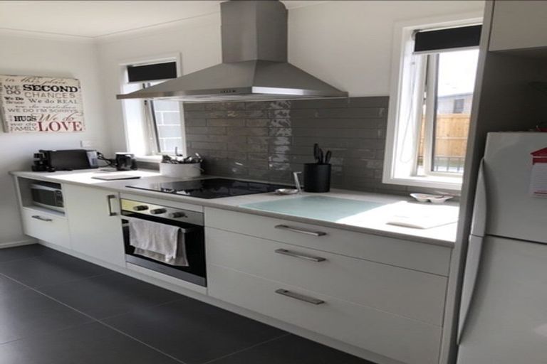 Photo of property in 19 Naeo Close, Papamoa Beach, Papamoa, 3118