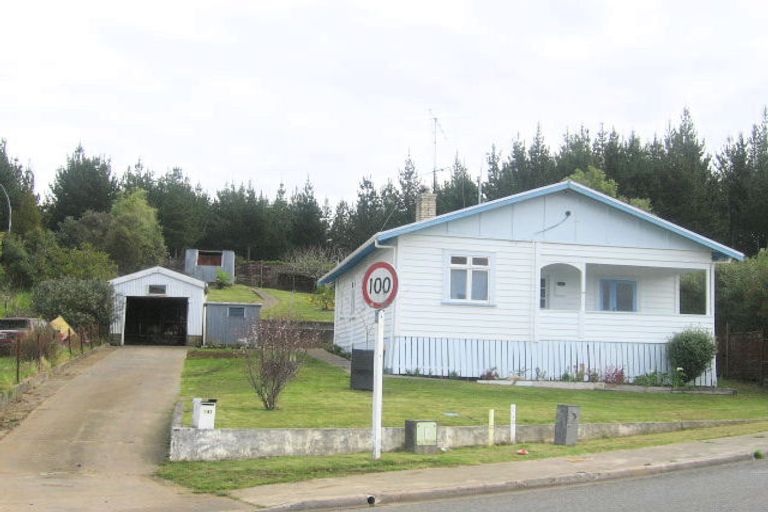 Photo of property in 141 King Street, Hikurangi, 0114