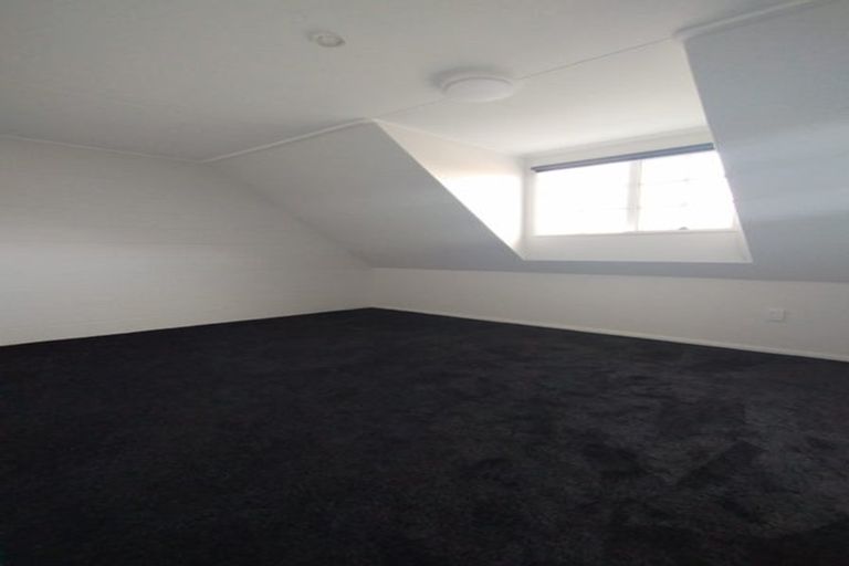 Photo of property in 1/555 Hillside Road, Caversham, Dunedin, 9012