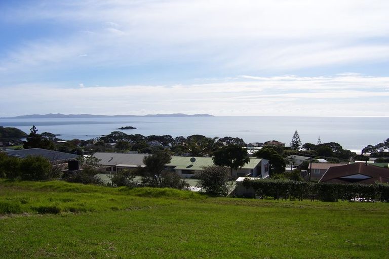 Photo of property in 9 Christine Drive, Coopers Beach, 0420