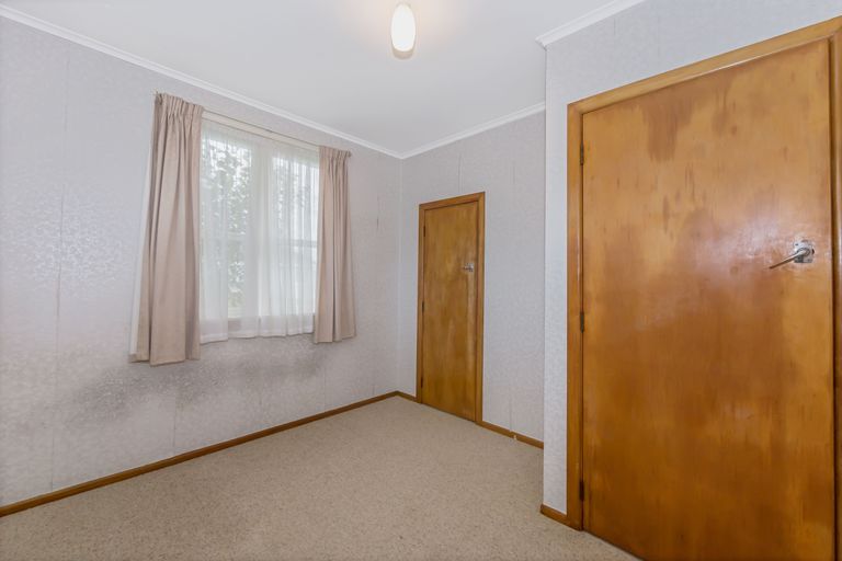 Photo of property in 1/13 Arahia Street, Northcote, Auckland, 0627