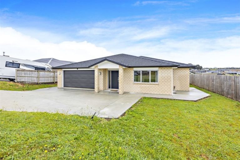 Photo of property in 25 Mark Ball Drive, Pokeno, 2402