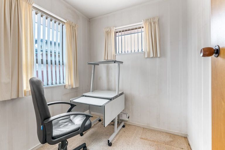 Photo of property in 1/34 Majesty Place, Half Moon Bay, Auckland, 2012