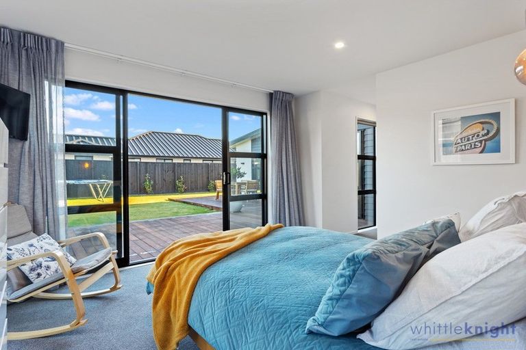 Photo of property in 11 Westpark Boulevard, Rangiora, 7400