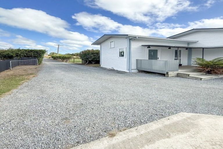 Photo of property in 37a Avenue Road, Foxton, 4814