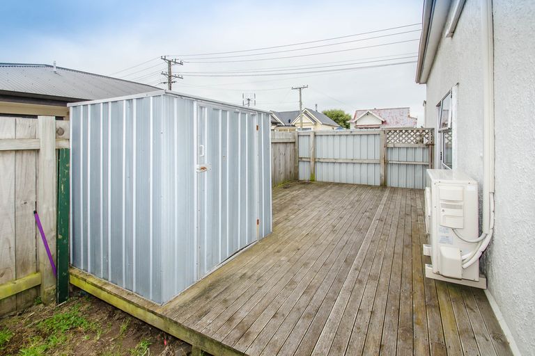 Photo of property in 32 Cutten Street, South Dunedin, Dunedin, 9012
