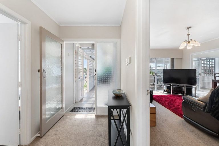 Photo of property in 5 Hokianga Street, Mangere East, Auckland, 2024