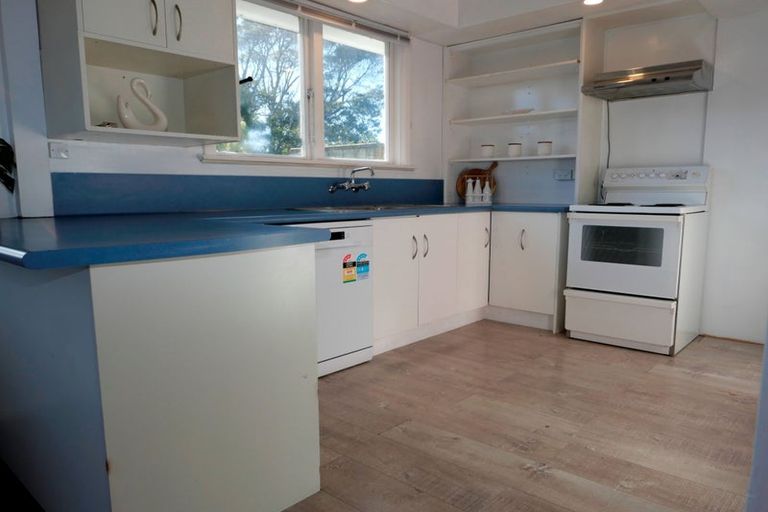 Photo of property in 12 Kiwi Road, Raumati Beach, Paraparaumu, 5032
