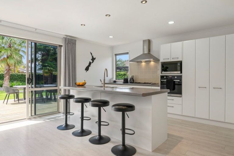 Photo of property in 6 Ohope Place, Papamoa Beach, Papamoa, 3118