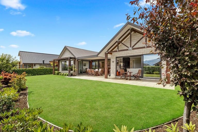 Photo of property in 14 Ruby Ridge, Wanaka, 9305