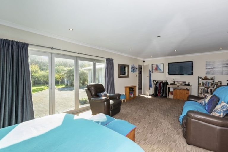 Photo of property in 96 Waerenga Road, Otaki, 5512