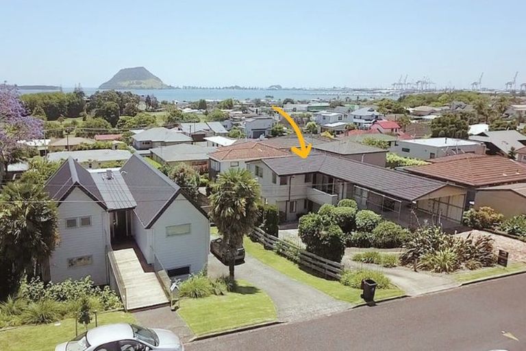 Photo of property in 20 Seaview Road, Otumoetai, Tauranga, 3110