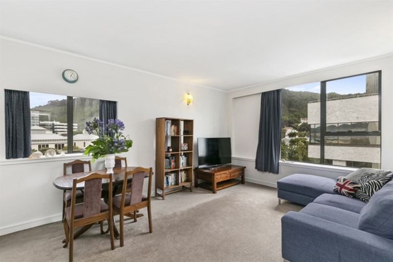 Photo of property in Hobson Court Flats, 51/70 Hobson Street, Thorndon, Wellington, 6011