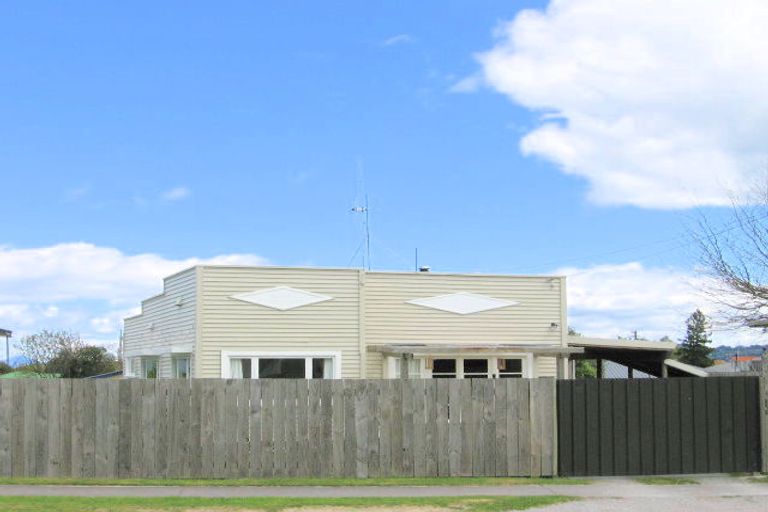 Photo of property in 1/15 Koha Road, Taupo, 3330